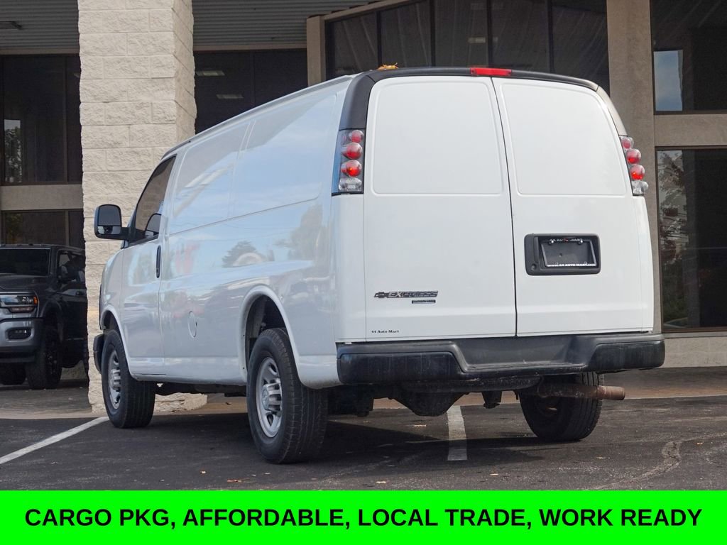 Used 2015 Chevrolet Express 2500 image 5