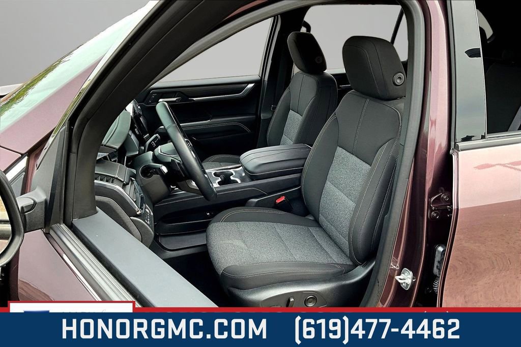 Used 2025 GMC Acadia Elevation image 21