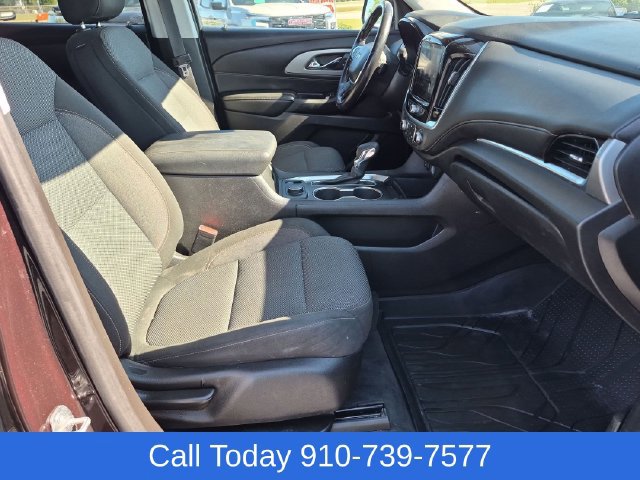 Used 2021 Chevrolet Traverse LT w/ LPO, Floor Liner Package AWD/4WD image 38