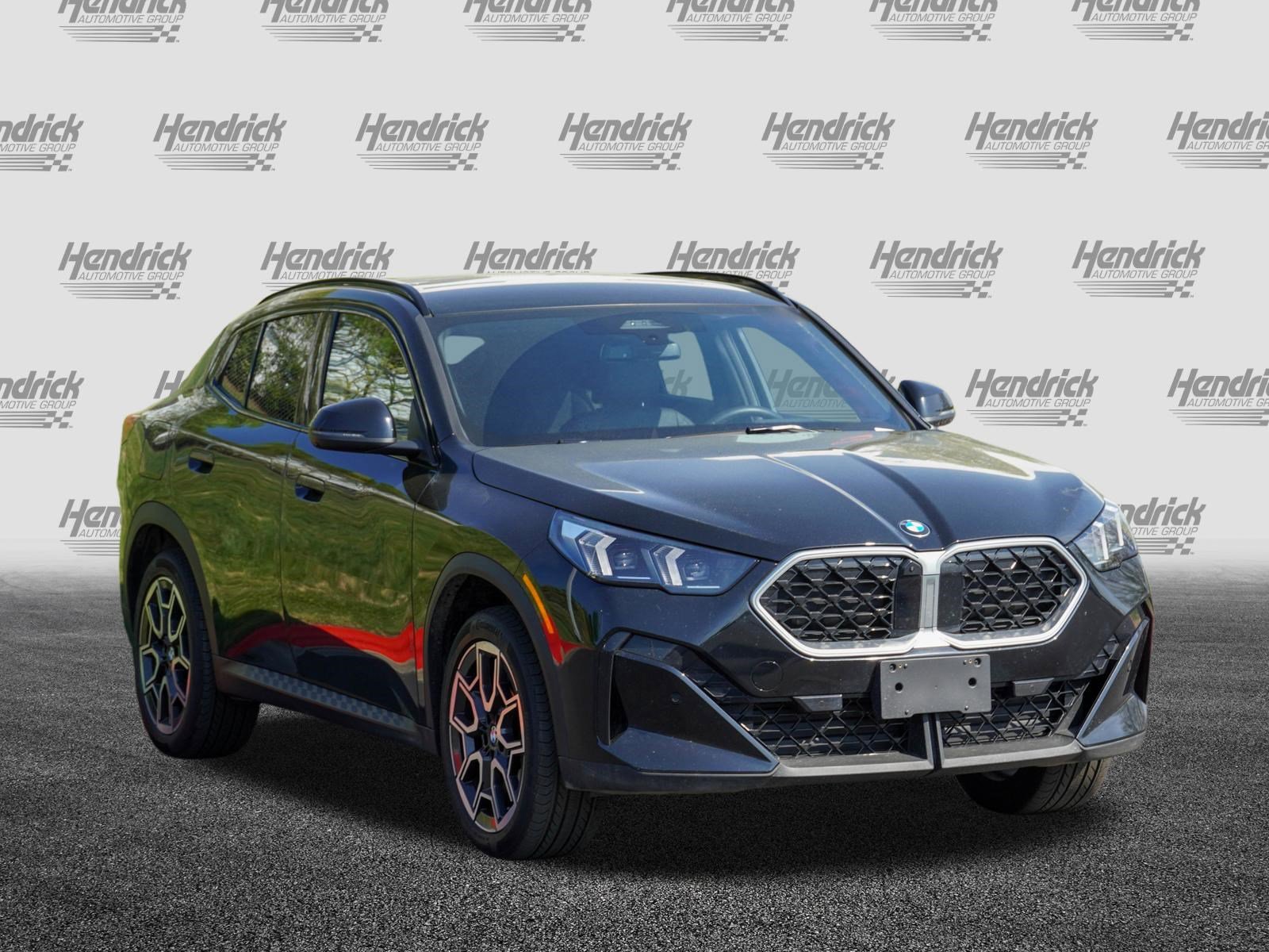 Used 2025 BMW X2 xDrive28i w/ Premium Package image 2