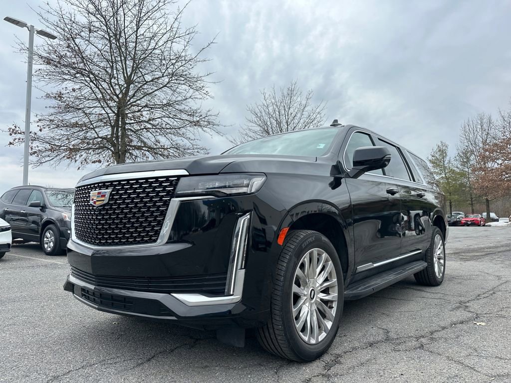 Used 2023 Cadillac Escalade ESV Premium Luxury image 32