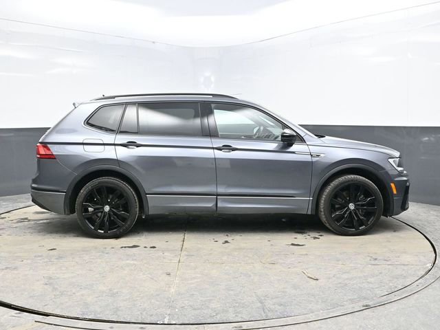 Used 2021 Volkswagen Tiguan SE R-Line image 8