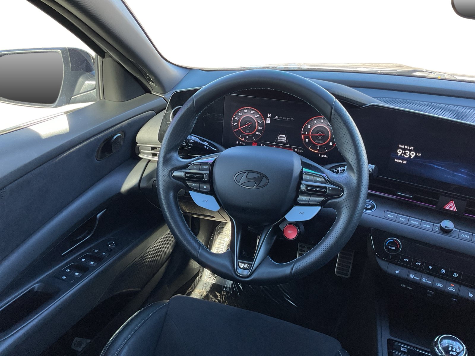Used 2025 Hyundai Elantra N w/ Cargo Package FWD image 11