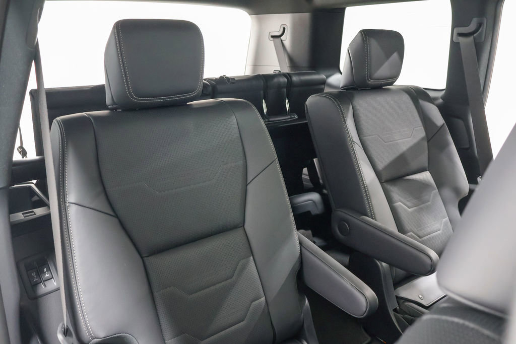 Used 2026 Lexus GX 550 w/ Accessory Package (2T) AWD/4WD image 41