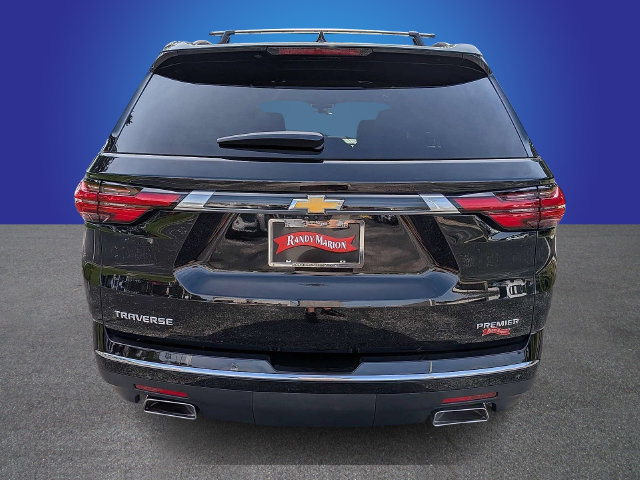 Used 2023 Chevrolet Traverse Premier FWD image 4