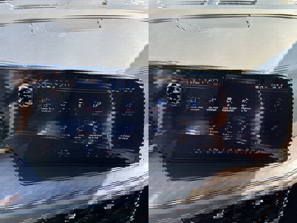 New 2026 Chevrolet Tahoe Premier w/ Sun And Tow Package image 5