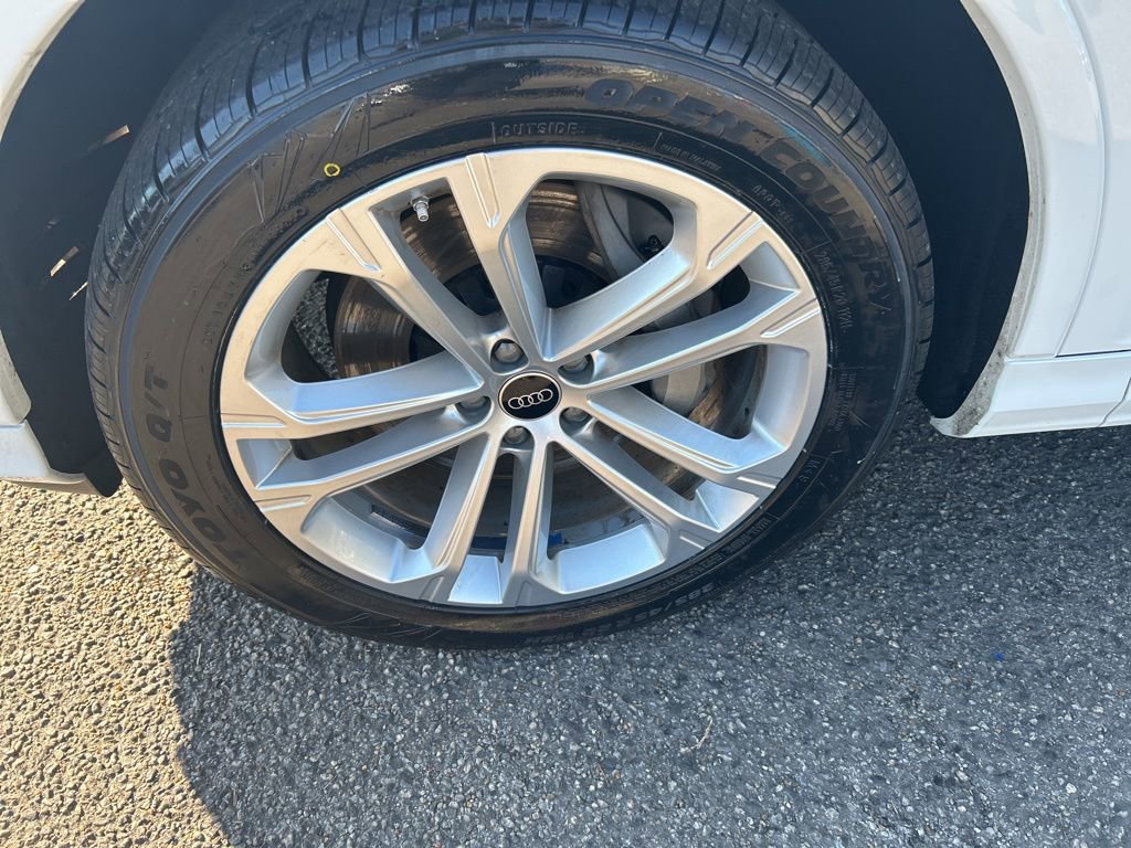 Used 2025 Audi Q7 3.0T Premium Plus image 9