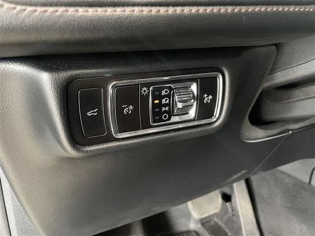 Used 2023 Lincoln Aviator AWD image 13
