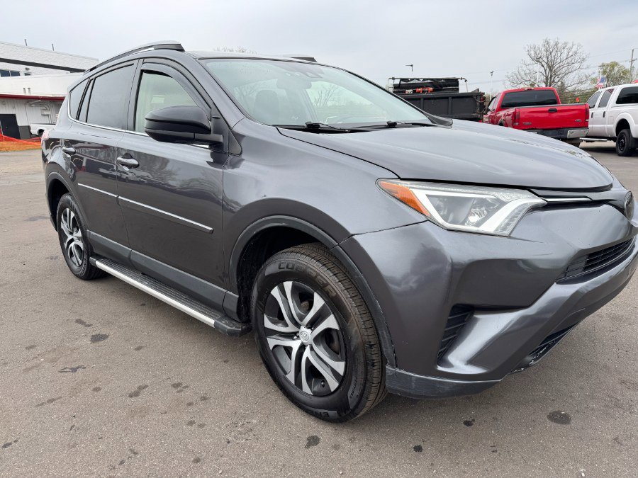 Used 2018 Toyota RAV4 LE w/ All Weather Liner Package AWD/4WD image 12