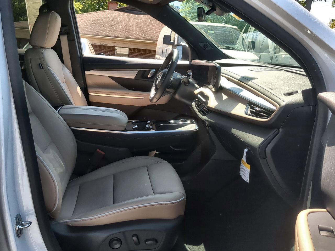 Used 2026 Buick Enclave Preferred w/ Power Package FWD image 28