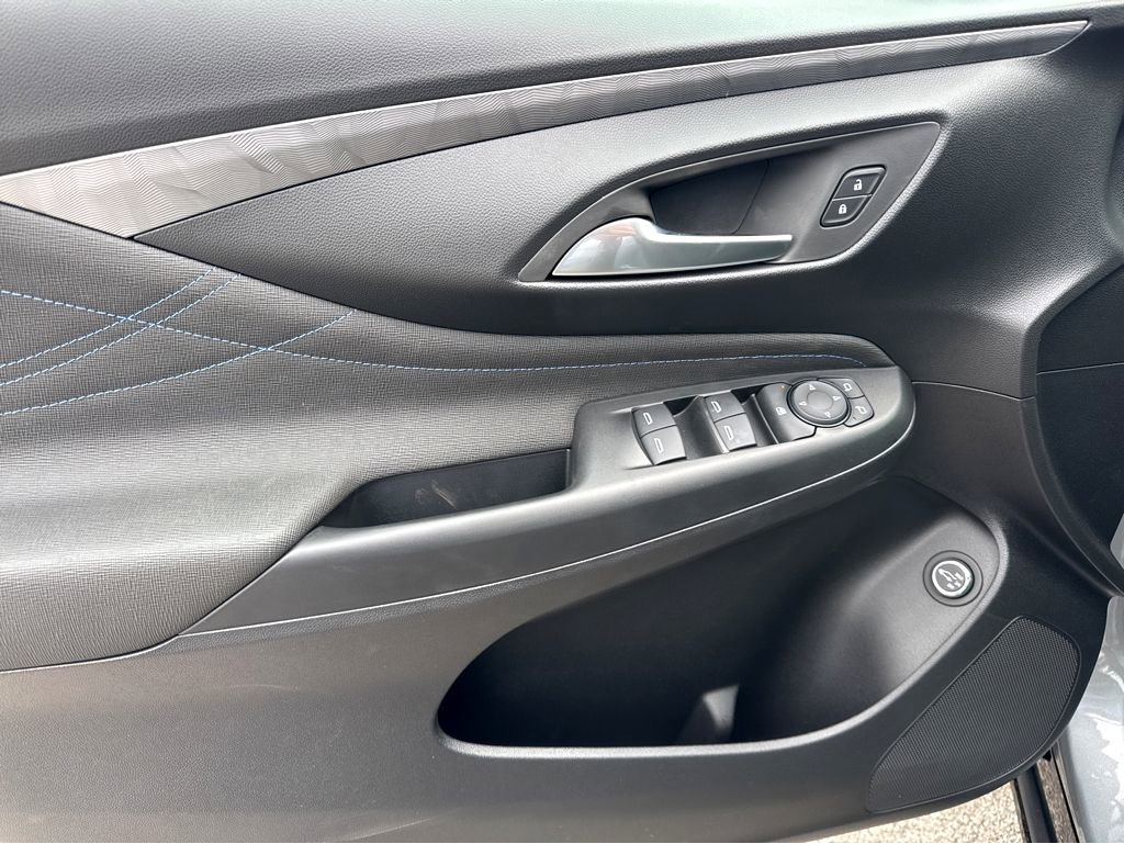 New 2026 Buick Envista Sport Touring w/ Convenience I Package FWD image 9