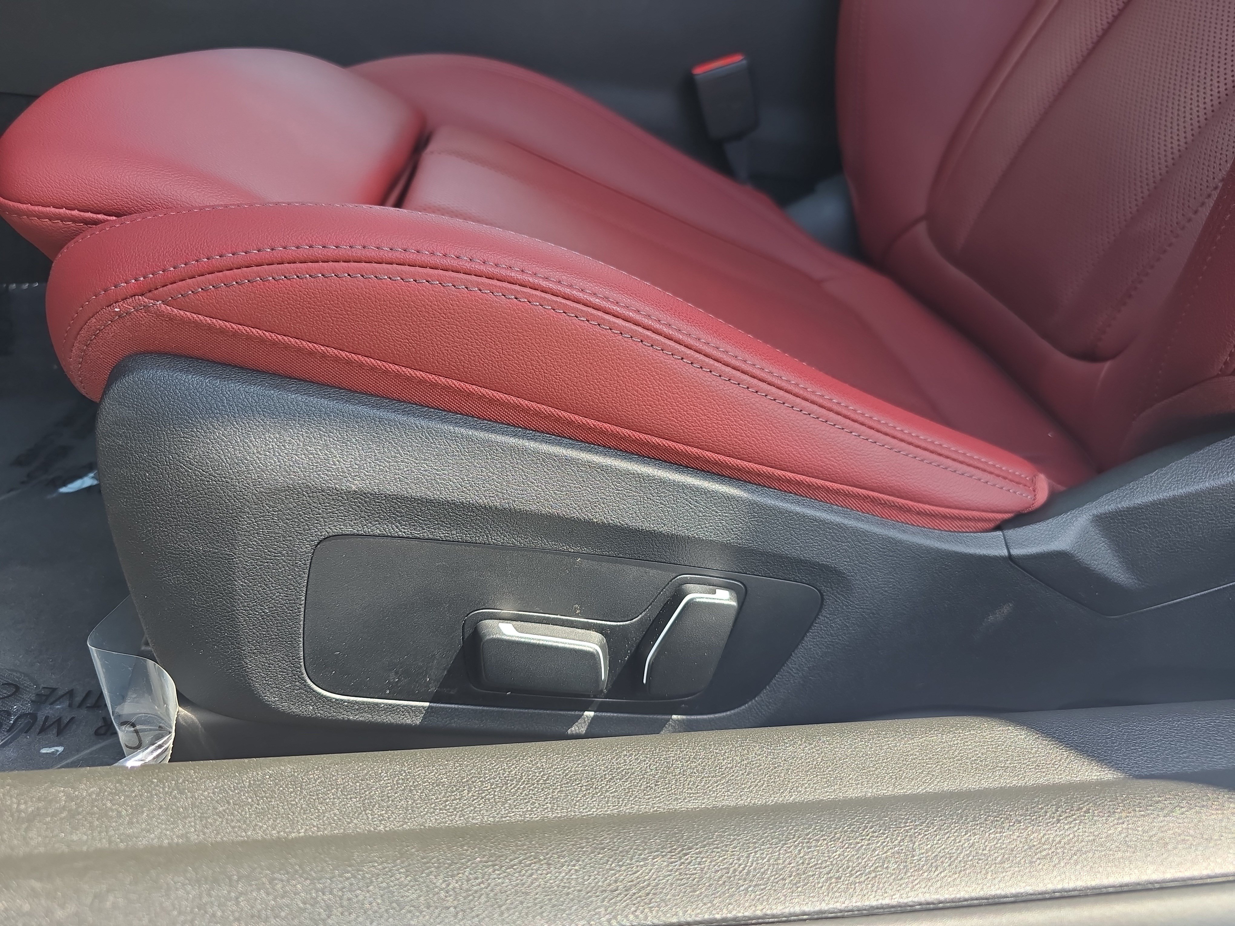 Used 2025 BMW M240i Coupe RWD image 25