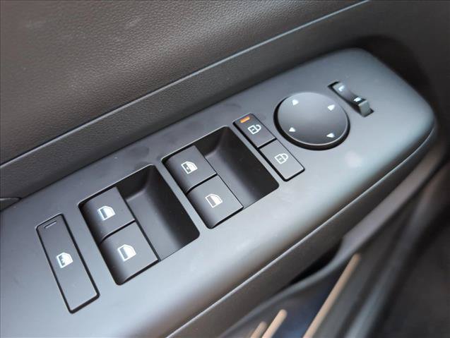 New 2027 Hyundai Kona SE FWD image 21
