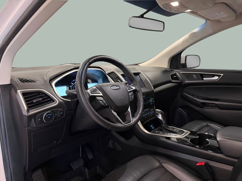 Certified 2018 Ford Edge SEL w/ Equipment Group 201A AWD/4WD image 19