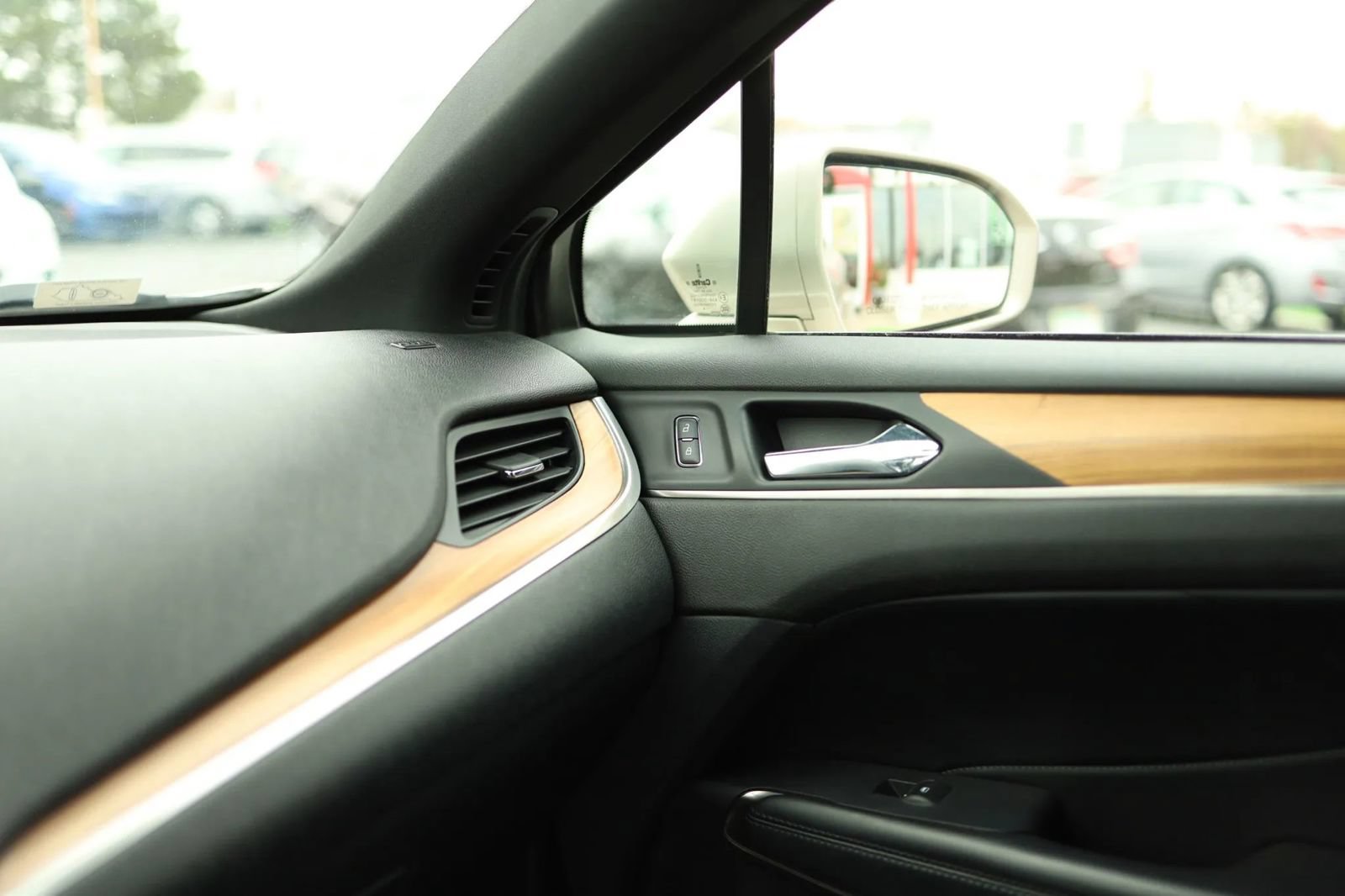 Used 2015 Lincoln MKC AWD w/ Equipment Group 102A Reserve image 24