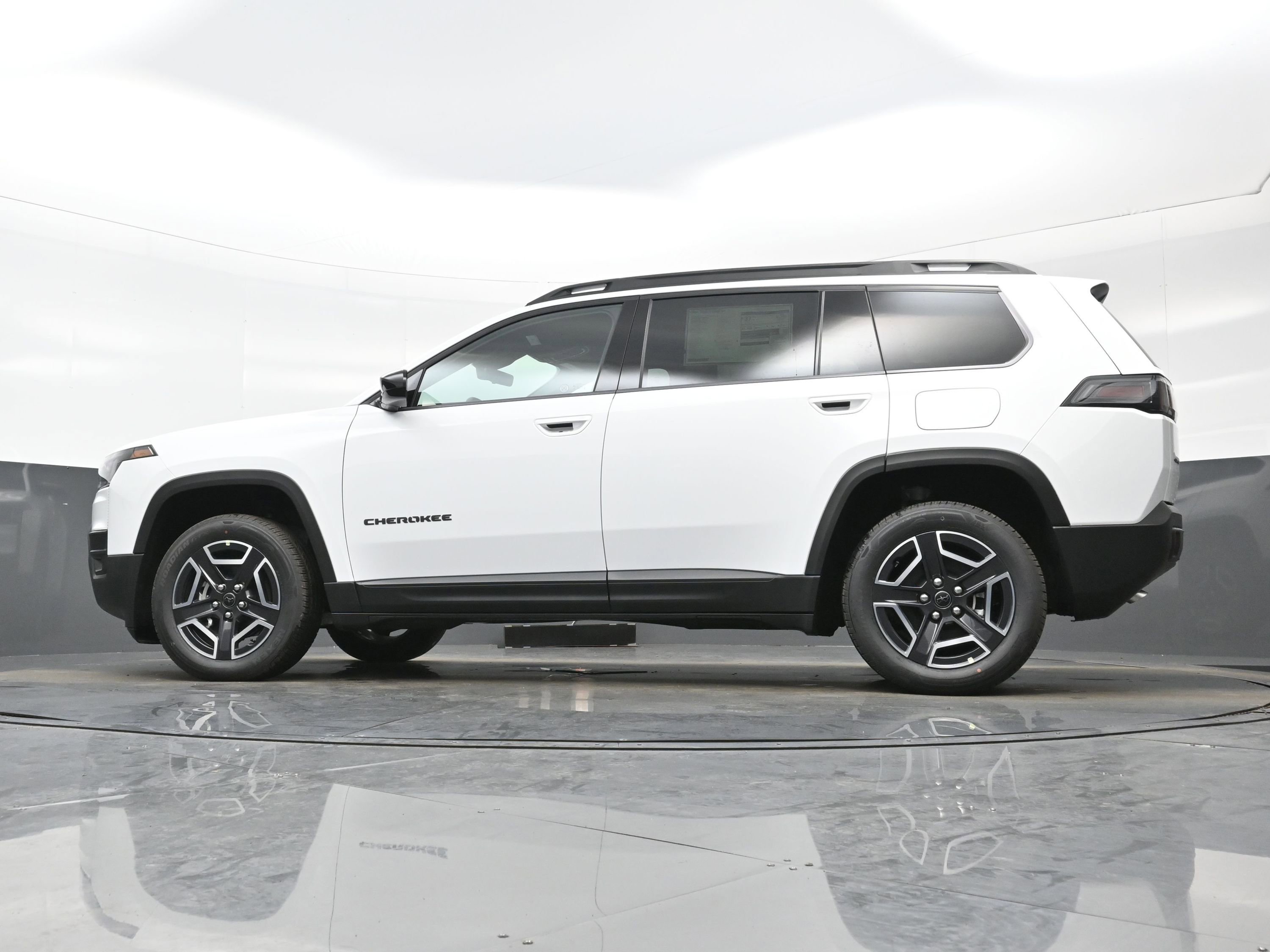 New 2026 Jeep Cherokee Laredo AWD/4WD image 15