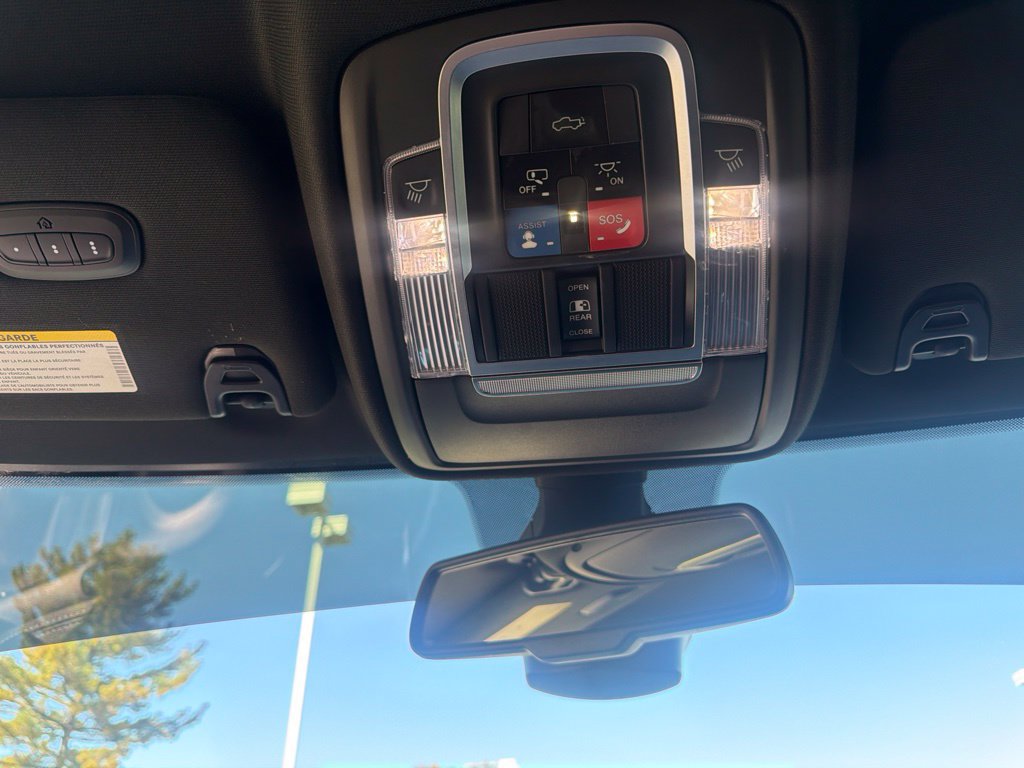Used 2021 RAM 2500 Laramie AWD/4WD image 16