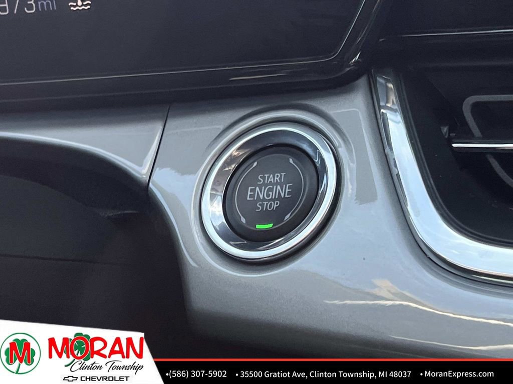 Used 2025 Chevrolet Trax LT w/ Driver Confidence Package FWD image 23