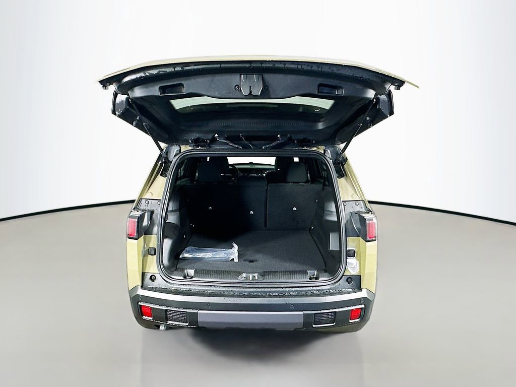 New 2026 Jeep Cherokee Laredo AWD/4WD image 16