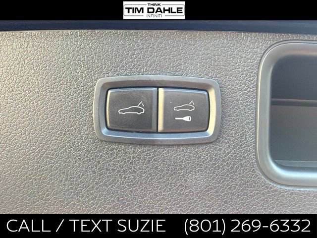 Used 2022 Porsche Macan AWD/4WD image 17
