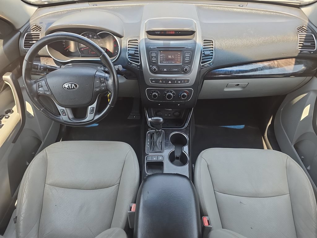 Used 2014 Kia Sorento LX AWD/4WD image 9