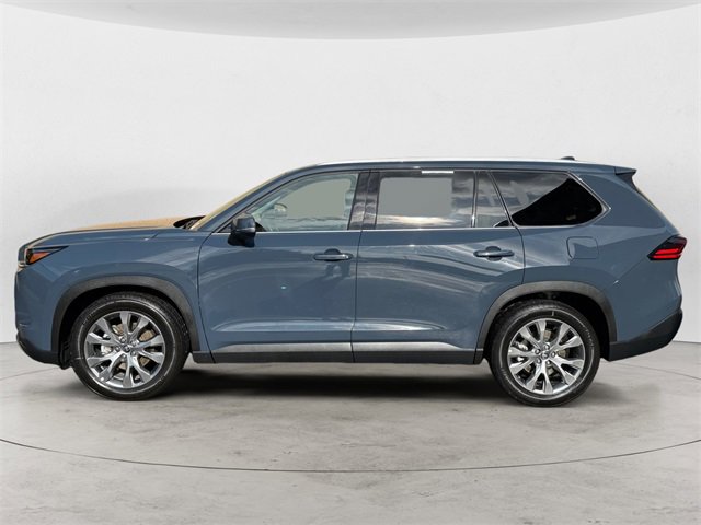 Used 2025 Toyota Grand Highlander AWD image 2