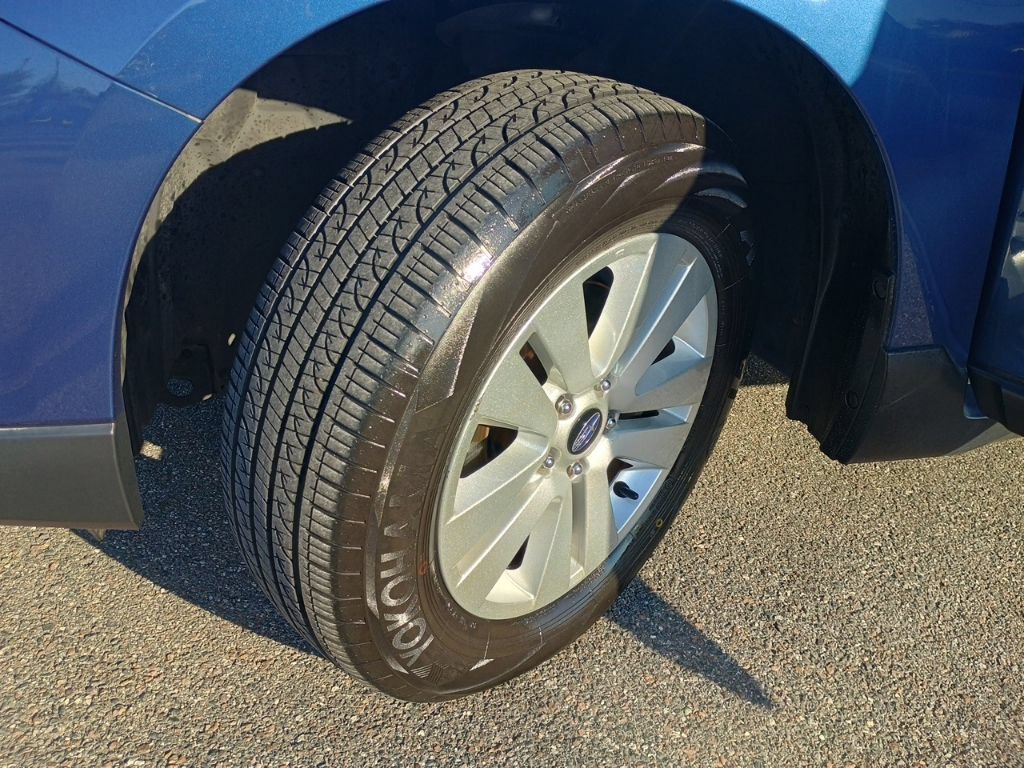 Used 2019 Subaru Outback 2.5i AWD/4WD image 9