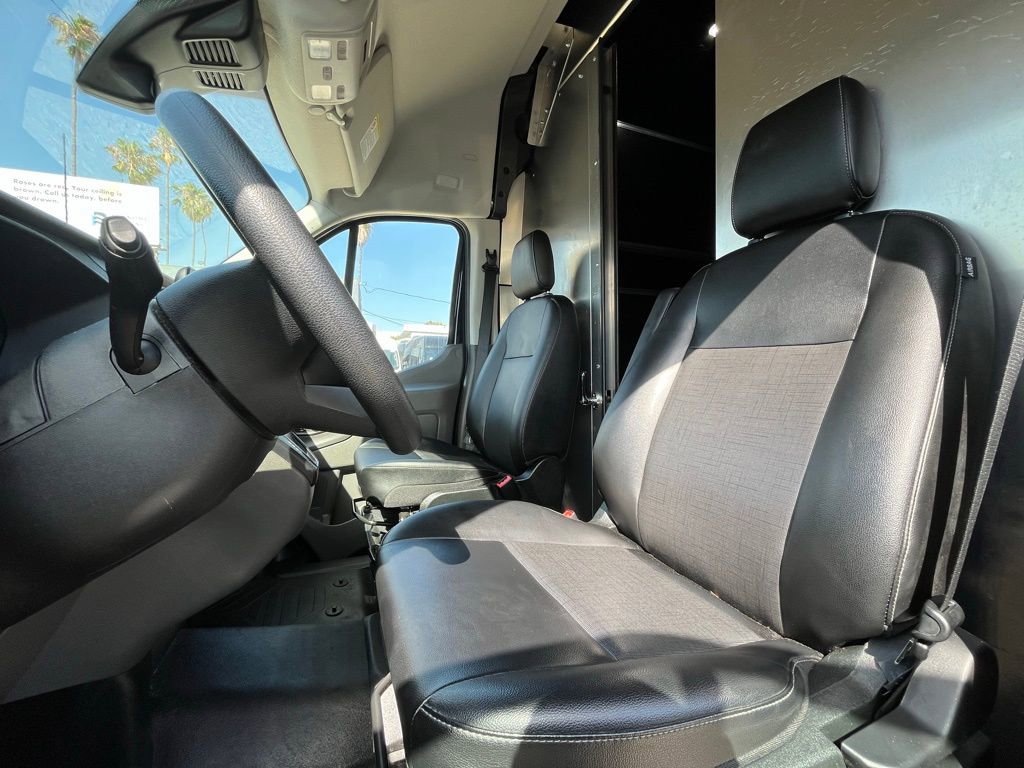 Used 2023 Ford Transit 250 148 High Roof Extended w/ Load Area Protection Package RWD image 12