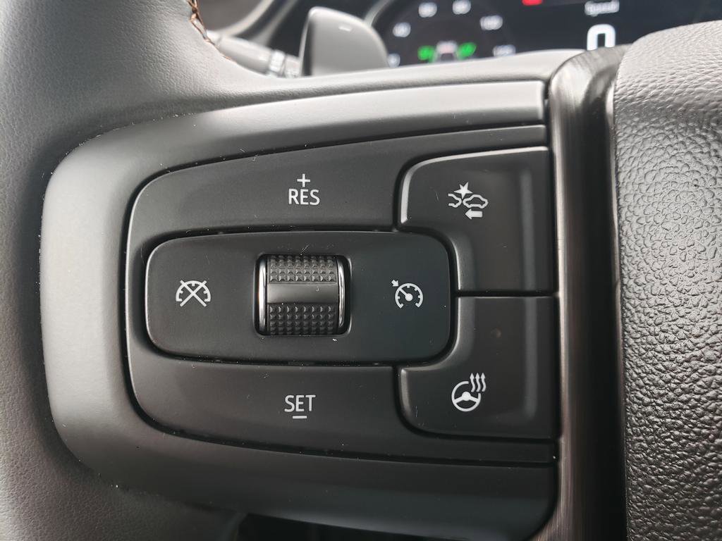 Used 2025 GMC Sierra 1500 AT4 w/ AT4 Premium Package AWD/4WD image 22