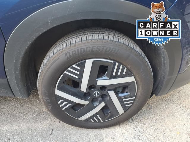 Used 2025 Nissan Kicks SV w/ SV Premium Package FWD image 10