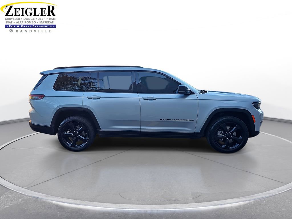 Certified 2023 Jeep Grand Cherokee L Laredo image 4
