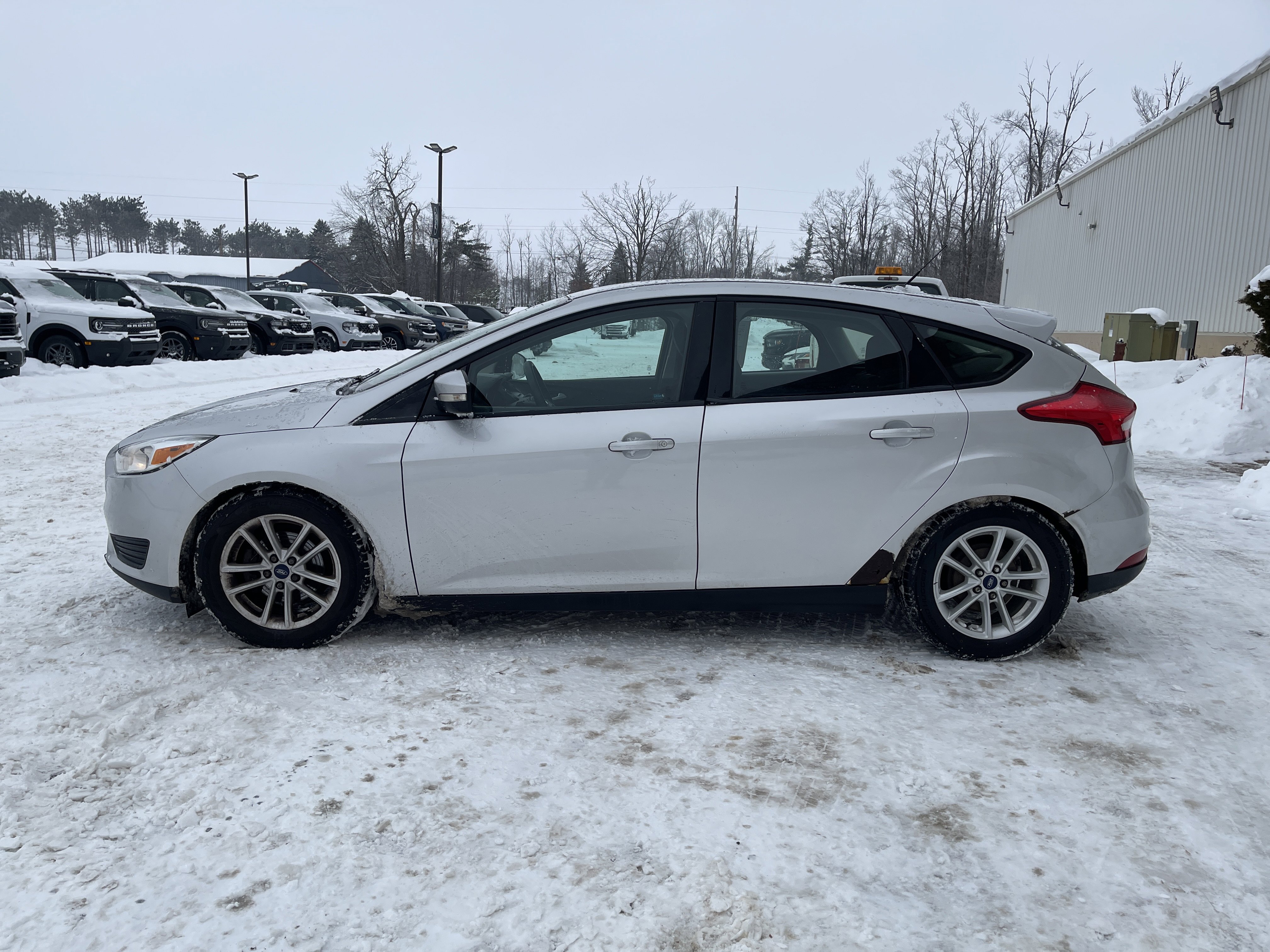 Used 2016 Ford Focus SE w/ Reverse Sensing Package image 7