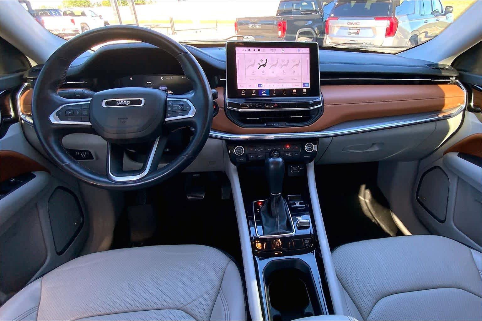 Used 2022 Jeep Compass Limited w/ Elite Group AWD/4WD image 15
