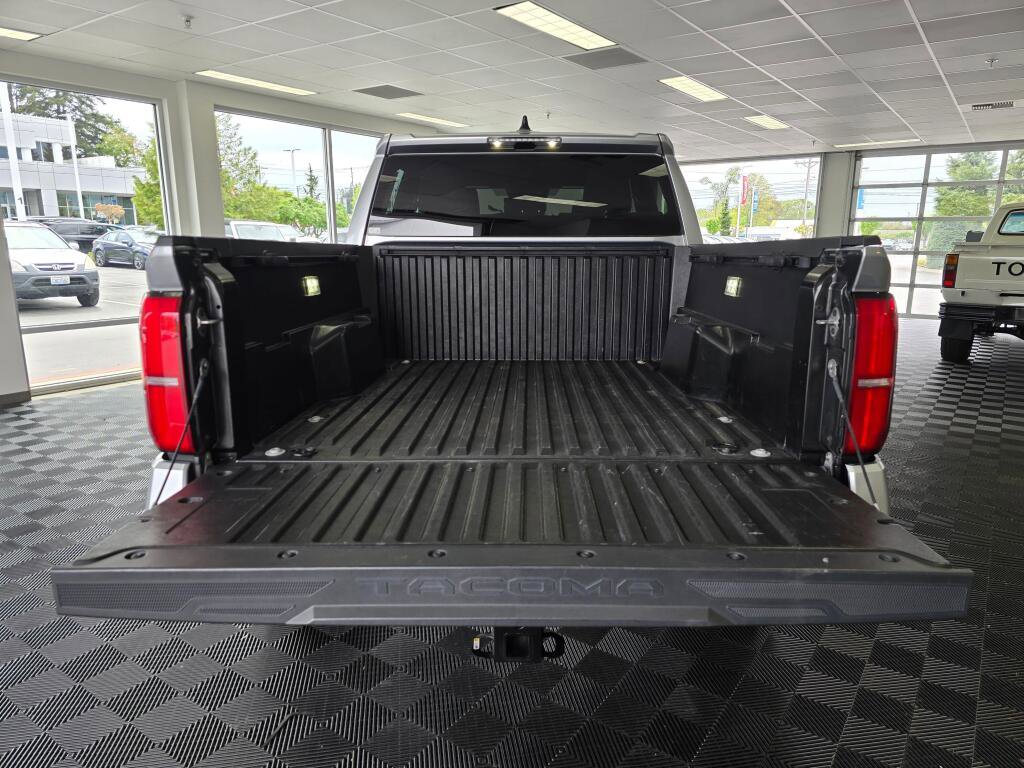 Used 2024 Toyota Tacoma TRD Off-Road AWD/4WD image 14