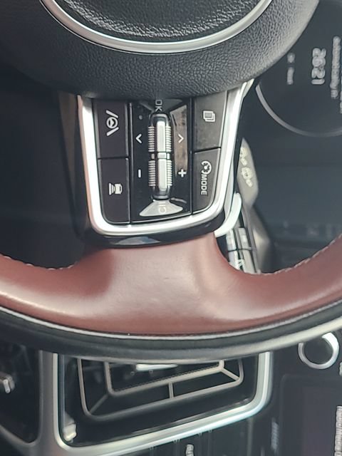 Used 2022 Kia Sorento SX AWD/4WD image 19
