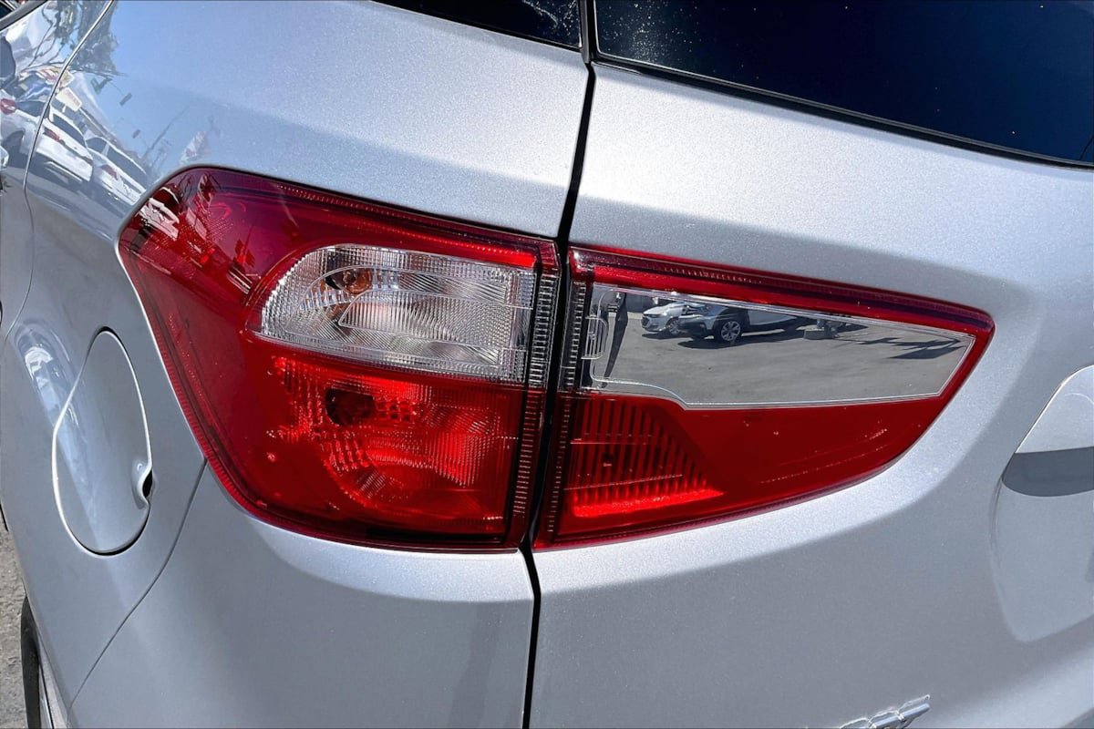 Used 2020 Ford EcoSport SE image 30