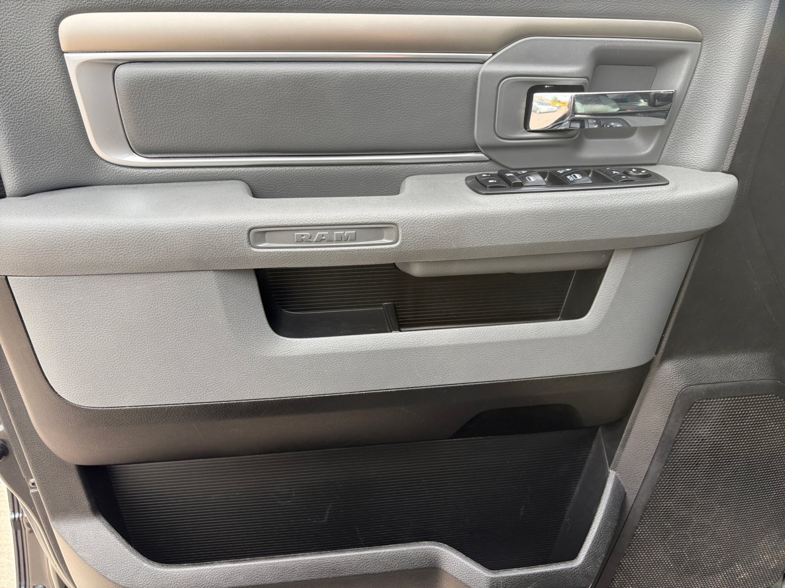 Used 2019 RAM 1500 Big Horn AWD/4WD image 12