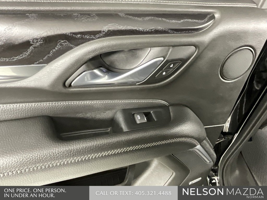 Used 2021 GMC Yukon XL Denali w/ Denali Ultimate Package image 18