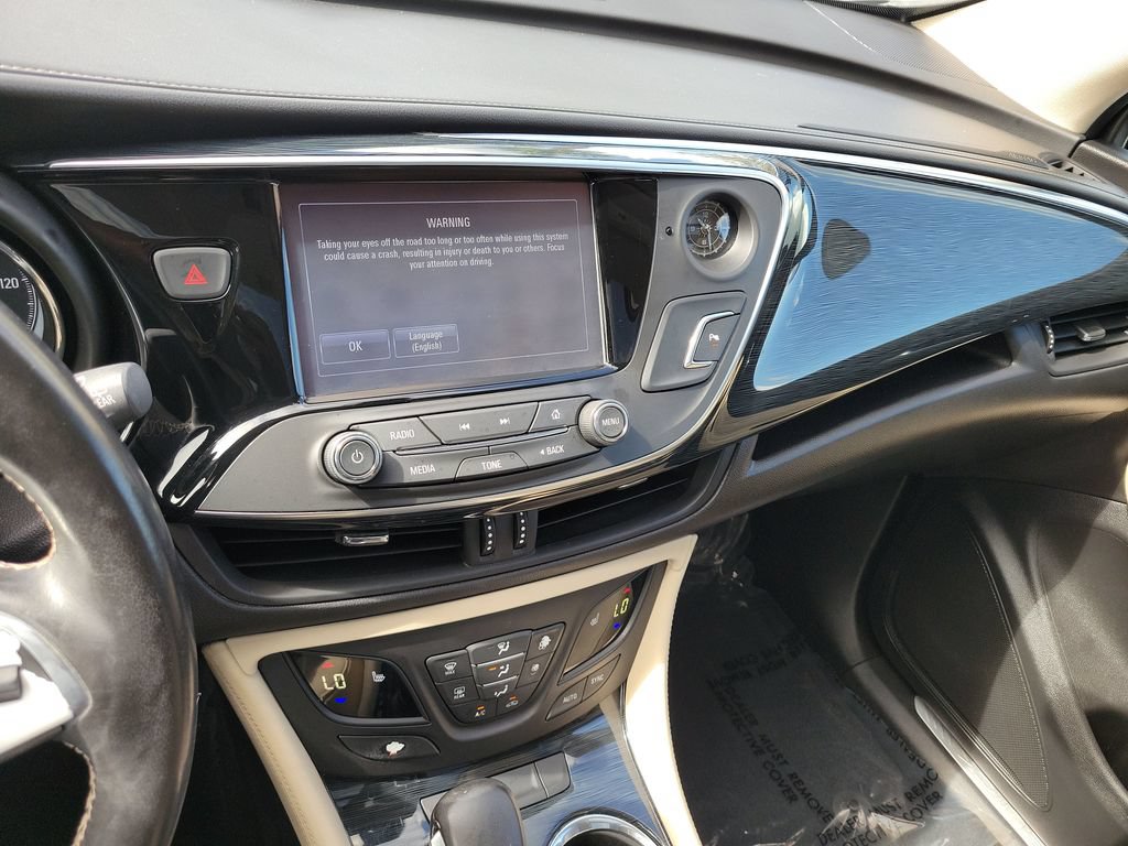 Used 2017 Buick Envision Essence FWD image 14