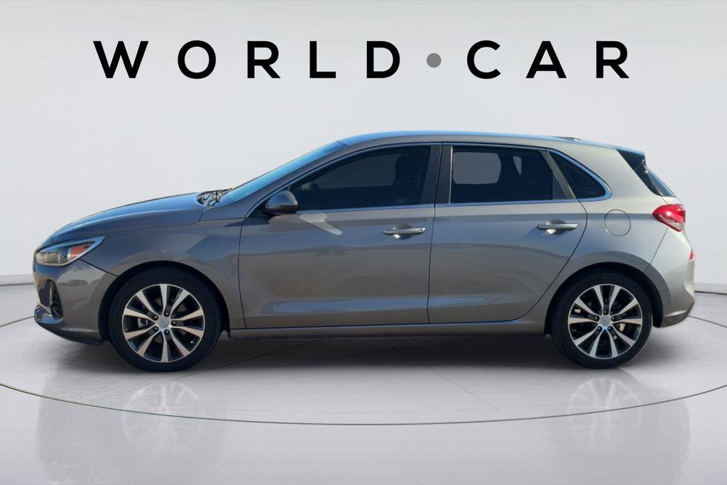 Used 2020 Hyundai Elantra GT image 5