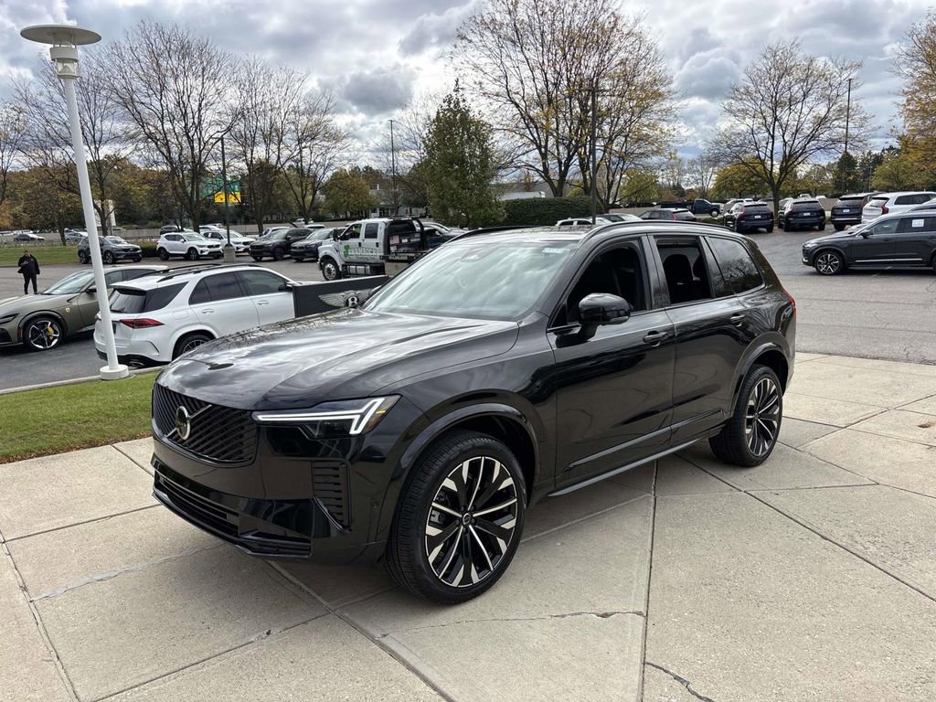 New 2026 Volvo XC90 B6 Ultra w/ Protection Package Premier image 3