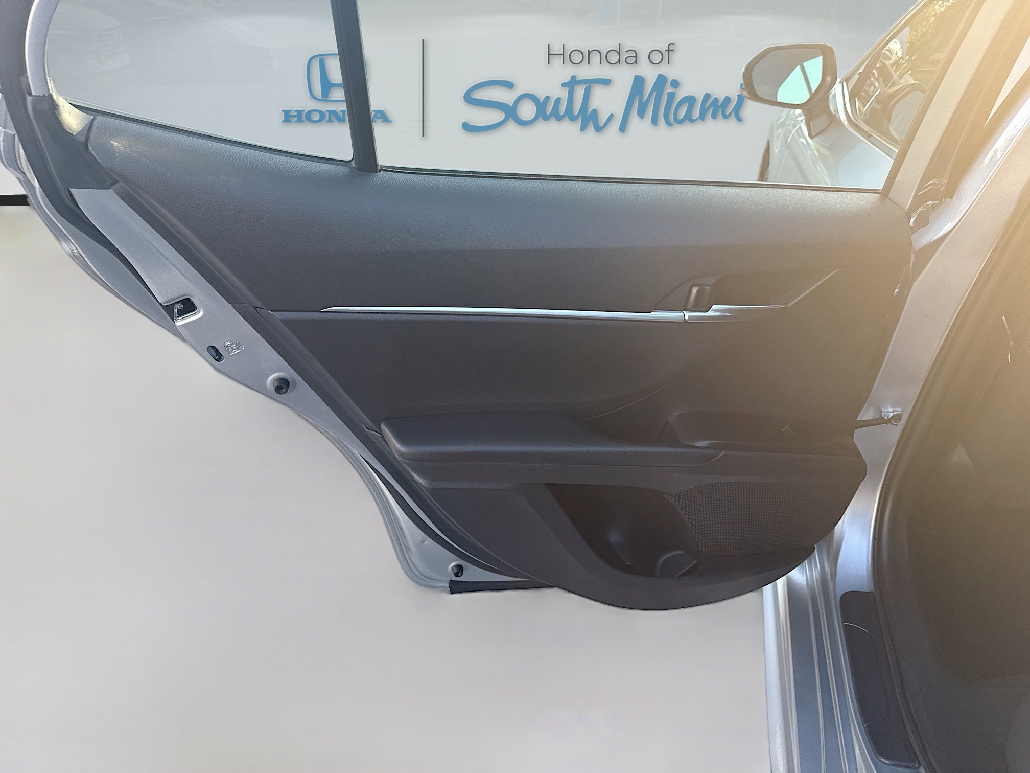 Used 2024 Toyota Camry SE w/ Convenience Package image 24