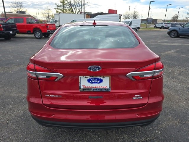Certified 2020 Ford Fusion SE image 4