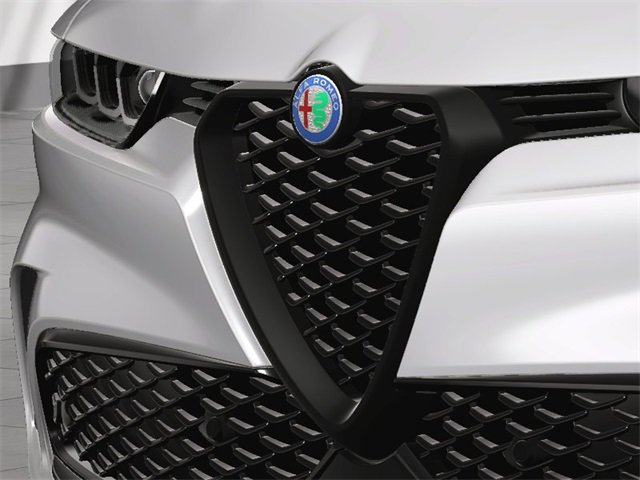 New 2025 Alfa Romeo Tonale w/ Premium Package image 14