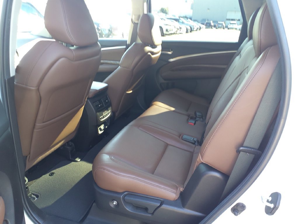 Used 2020 Acura MDX w/ Technology Package AWD/4WD image 19