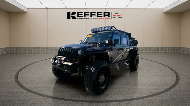 Used 2023 Jeep Gladiator Willys image 1