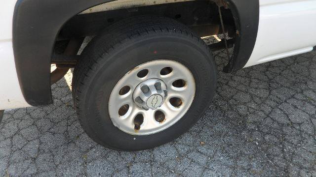 Used 2006 Chevrolet Silverado 1500 W/T RWD image 7