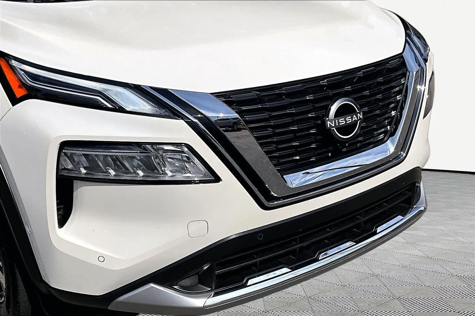 Used 2023 Nissan Rogue Platinum AWD/4WD image 28