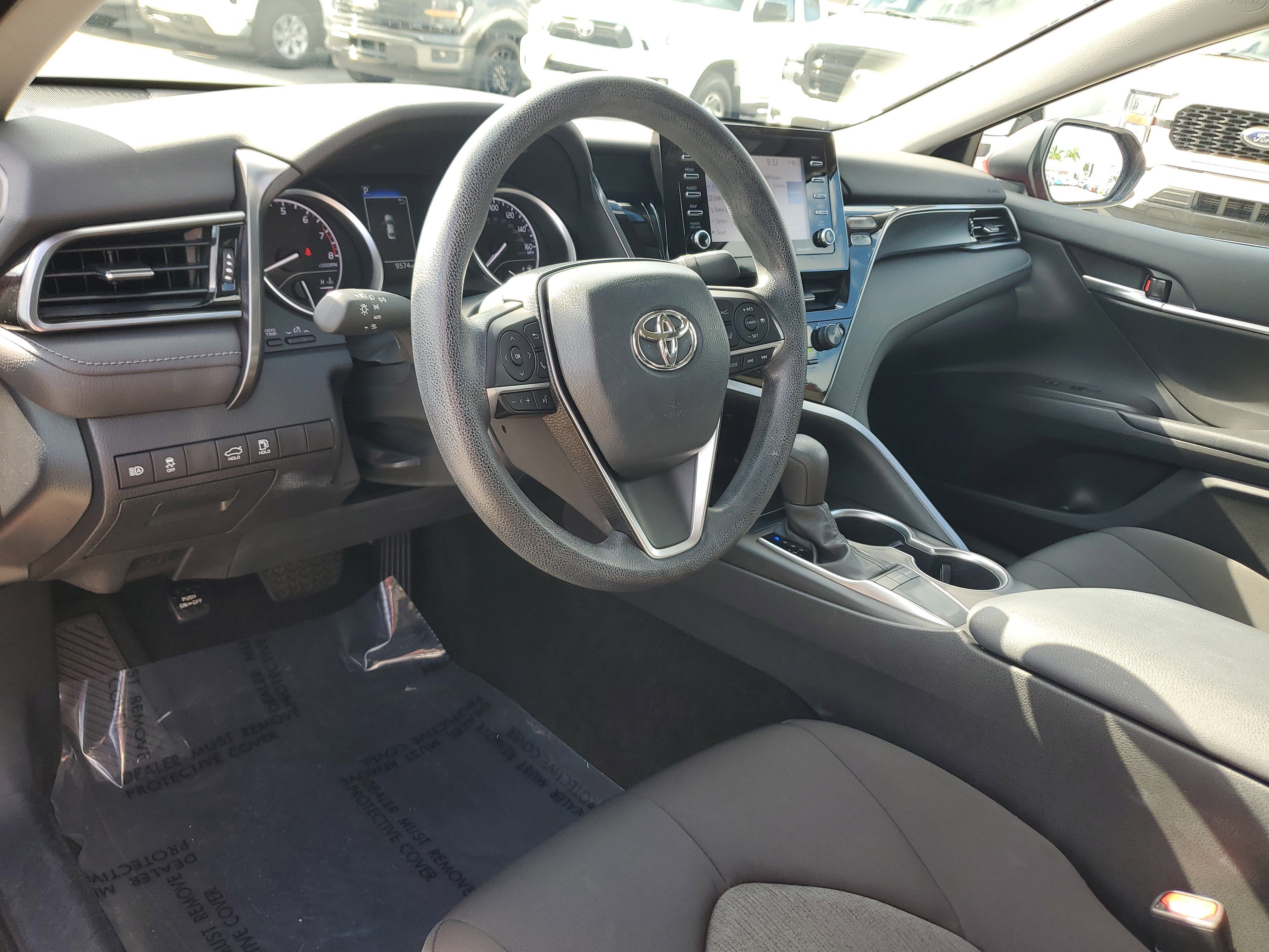 Used 2023 Toyota Camry LE image 9