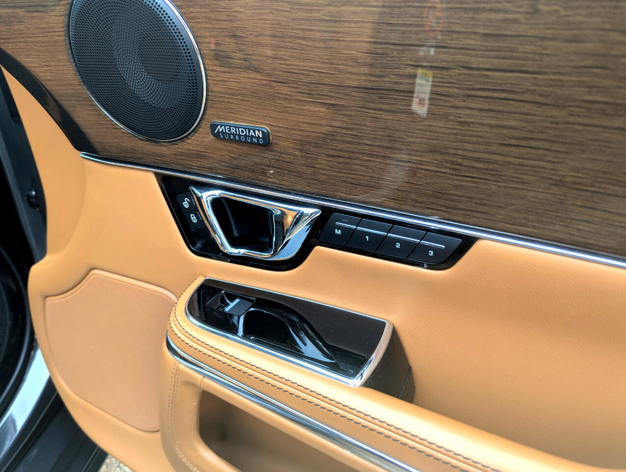 Used 2017 Jaguar XJ L Supercharged image 39